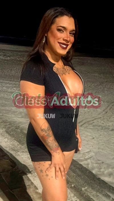 Boneca grandona — travesti em São Paulo