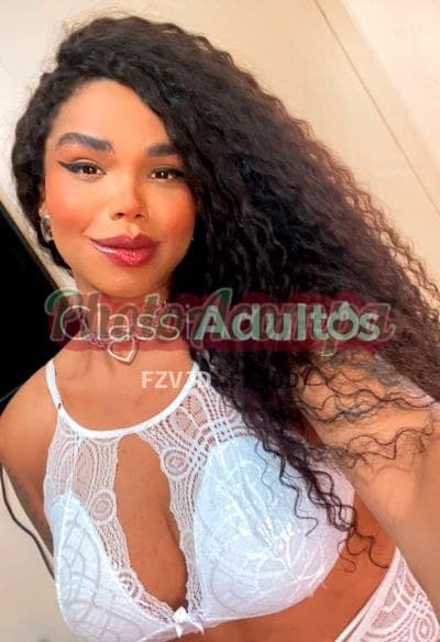 Claudia Goncalves — travesti em Leme