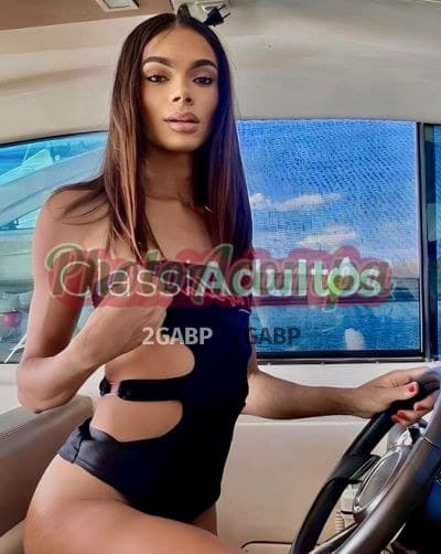 Geovana Ticiano — travesti em Brasília
