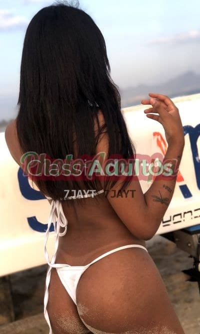Isabelly — travesti no Rio de Janeiro