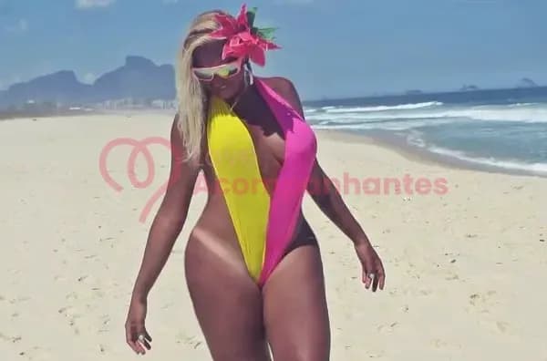 Trans Paola Nat — travesti em Madureira