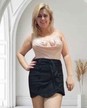 Ágatha — videochamada erótica e sexting online