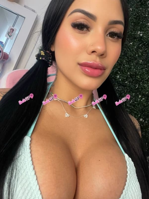 Ana Julia — sexo virtual por videochamada