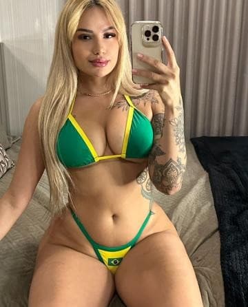 Bia Suppi — videochamada erótica e sexting online