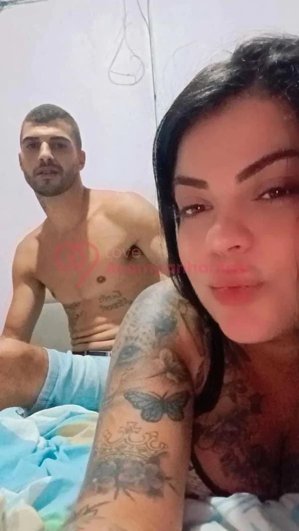Casal — sexting e videochamada ao vivo