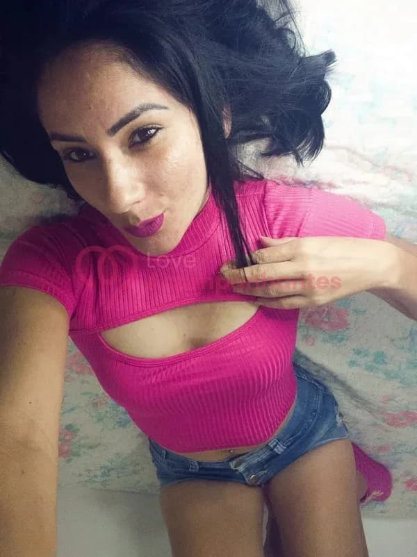 Casalnicole — sexo virtual por videochamada