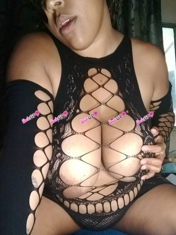Domme Ana — videochamada erótica e sexting online