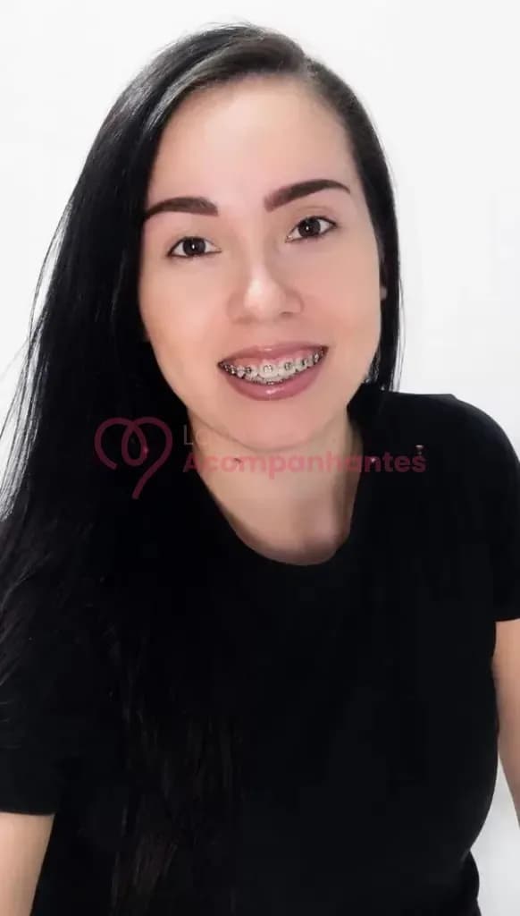 Domme Venuslux — videochamada erótica e sexting online
