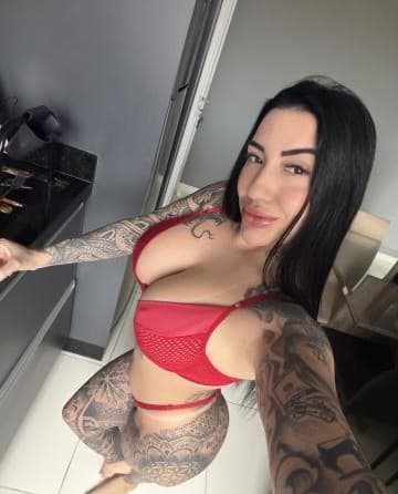 Emy — sexo virtual por videochamada