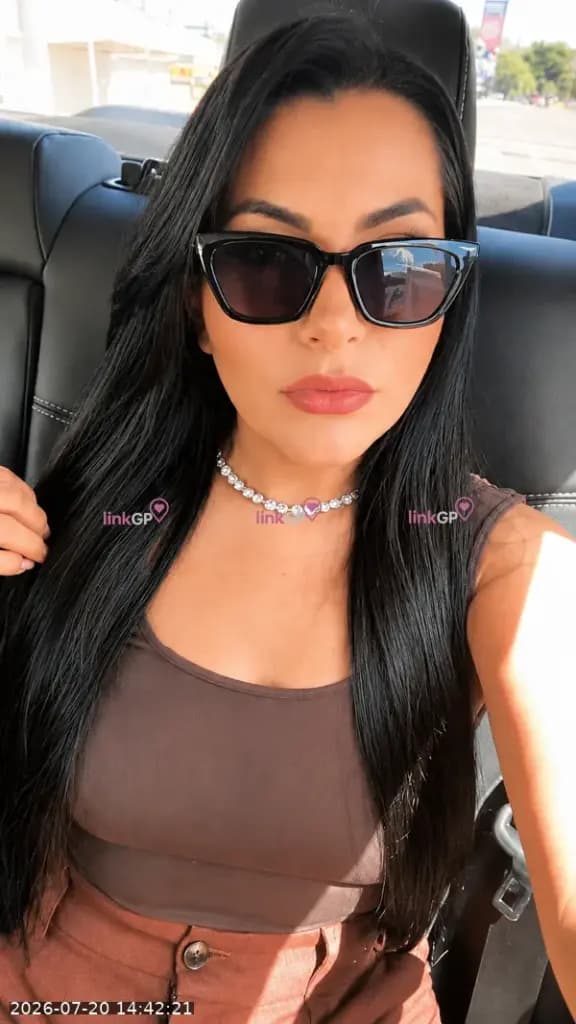 Fanny Farrari — videochamada erótica e sexting online
