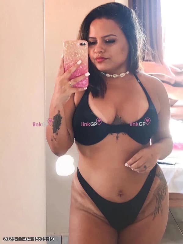 Índia Tesuda Safada — videochamada erótica e sexting online