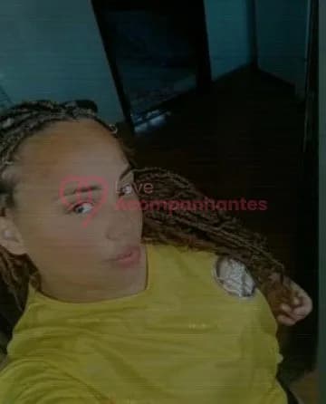 Iris Souza — videochamada erótica e sexting online