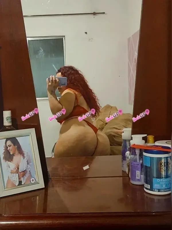 Isis — sexo virtual por videochamada