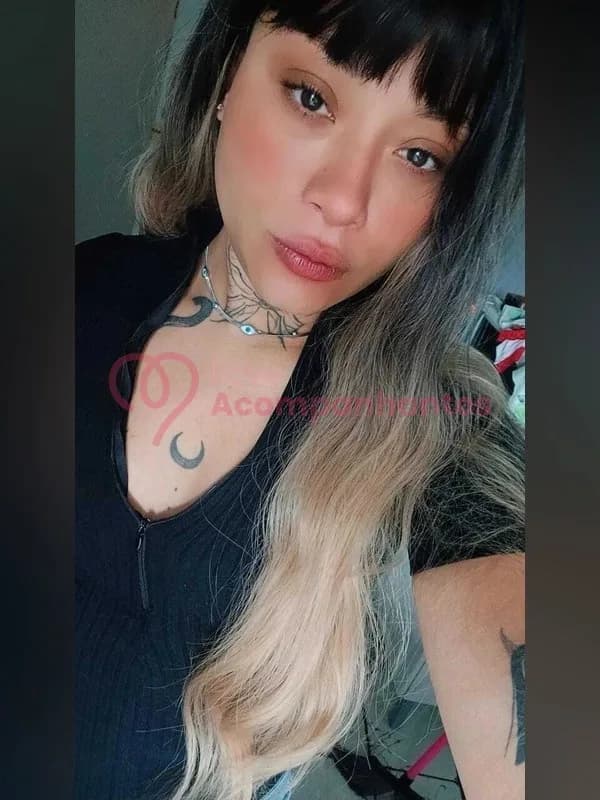 Izis — videochamada erótica e sexting online