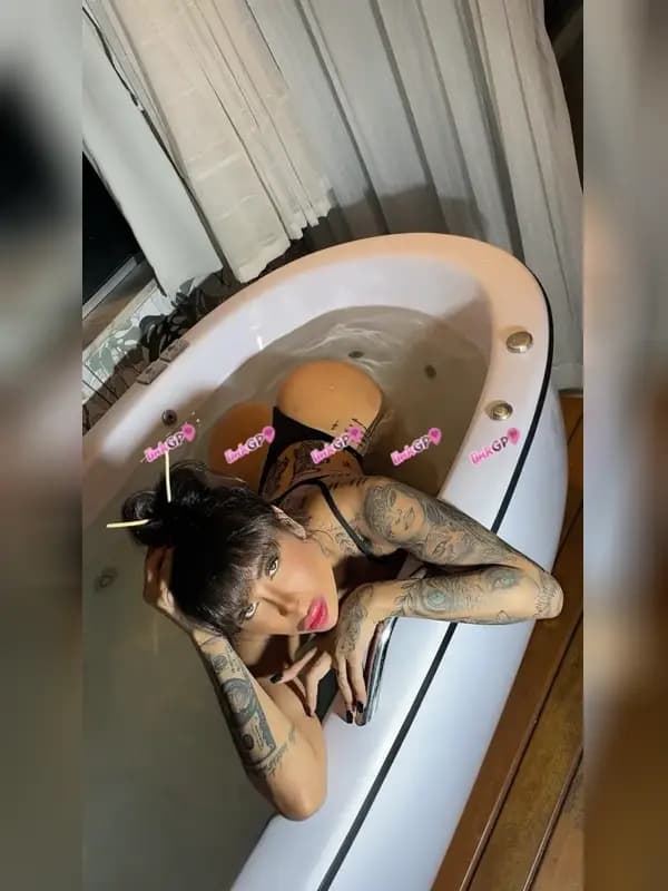 Japa Caliente — videochamada erótica e sexting online