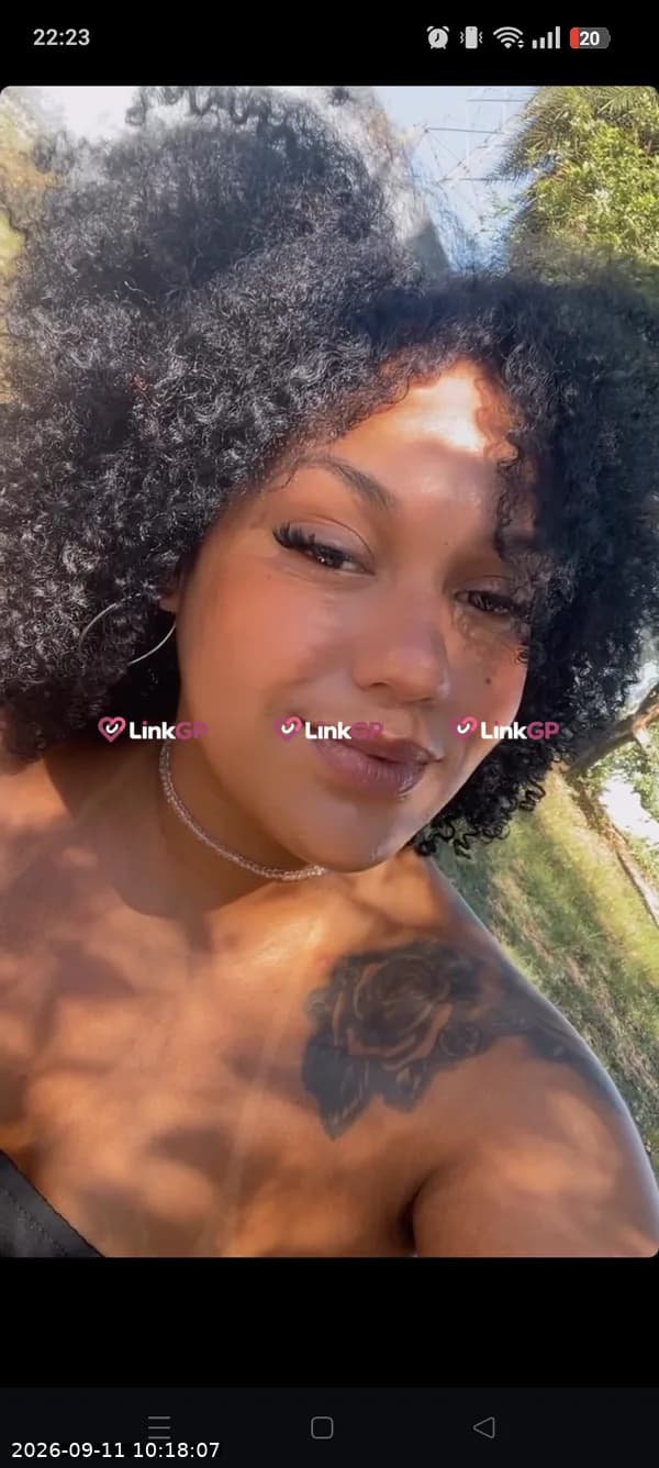 Videochamada erótica com imagem autêntica — Júlia Monteiro, foto 4