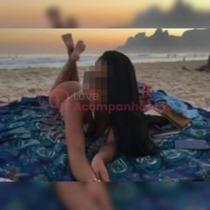 Larissa — sexo virtual por videochamada