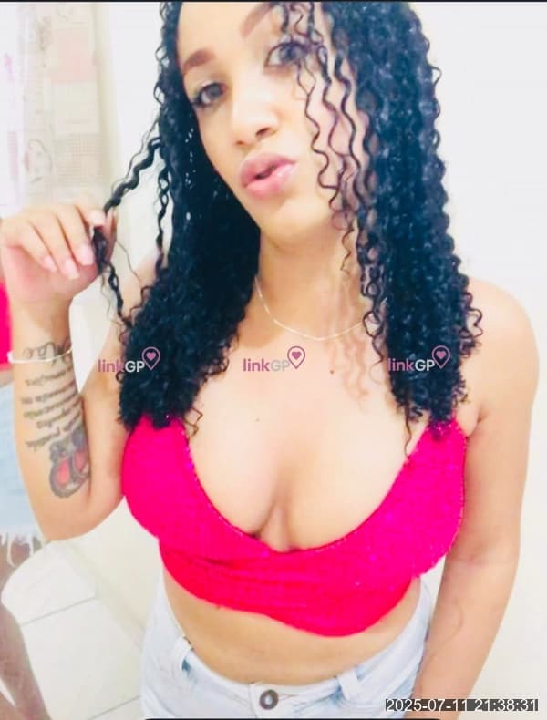Laryssa Cacheada — videochamada erótica e sexting online