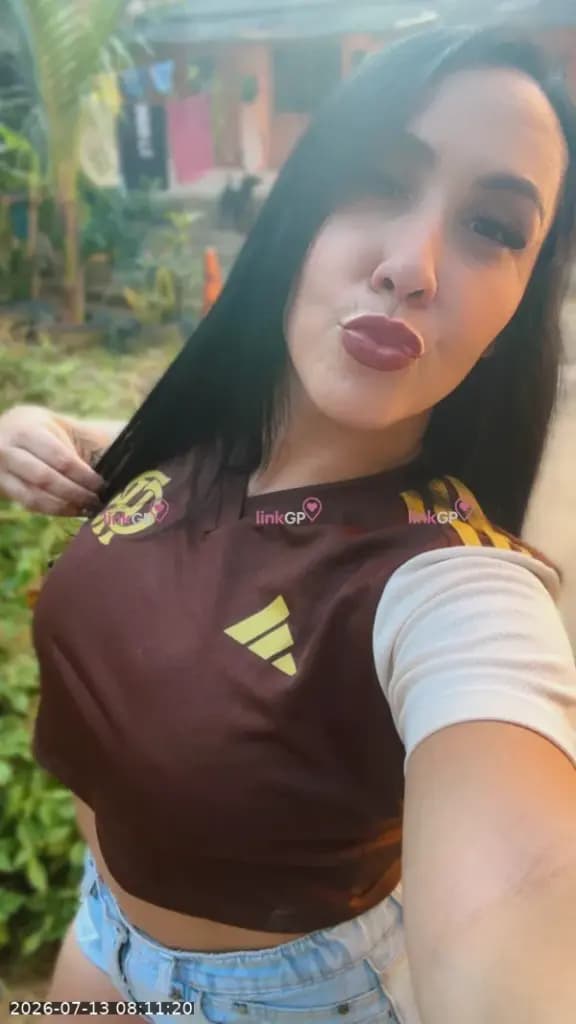 Livia — videochamada erótica e sexting online