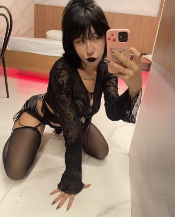 Lola Fox — sexo virtual por videochamada