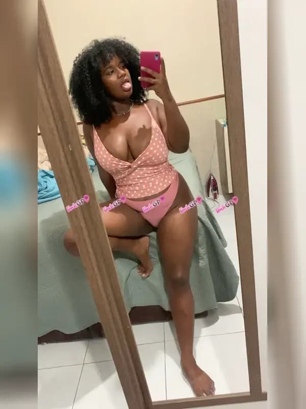 Lua — sexo virtual por videochamada