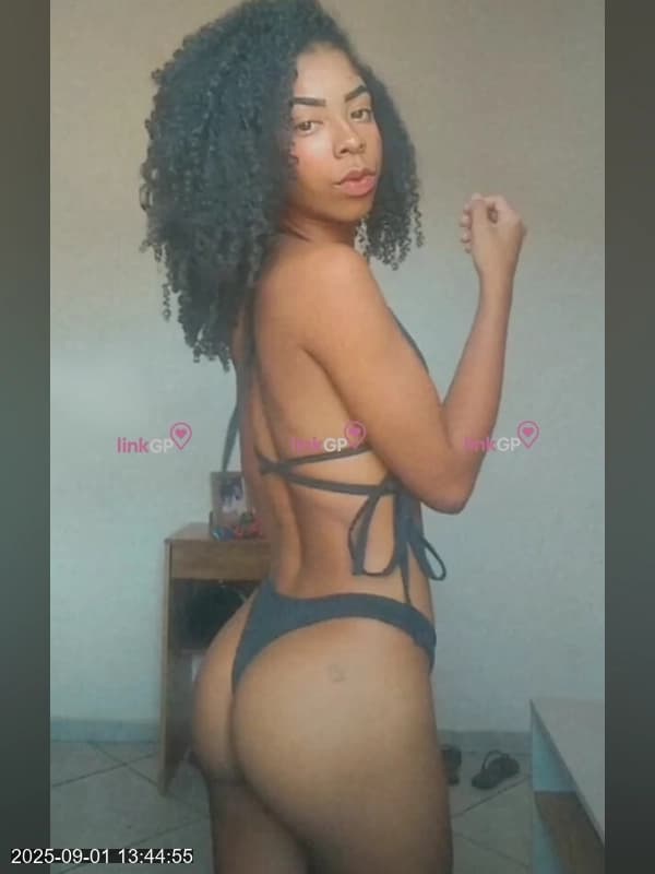 Magrinha Samara — videochamada erótica e sexting online