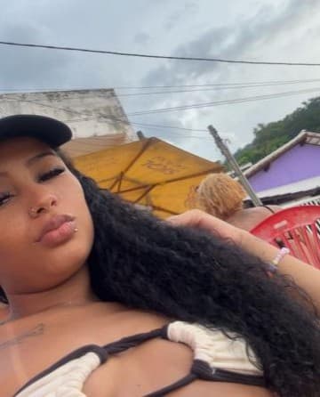 Mel, 23 anos — videochamada erótica e sexting online