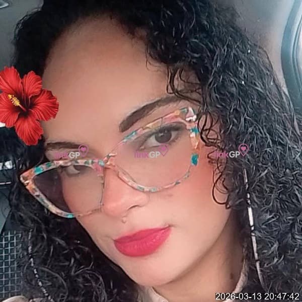 Morena Tarada — videochamada erótica e sexting online
