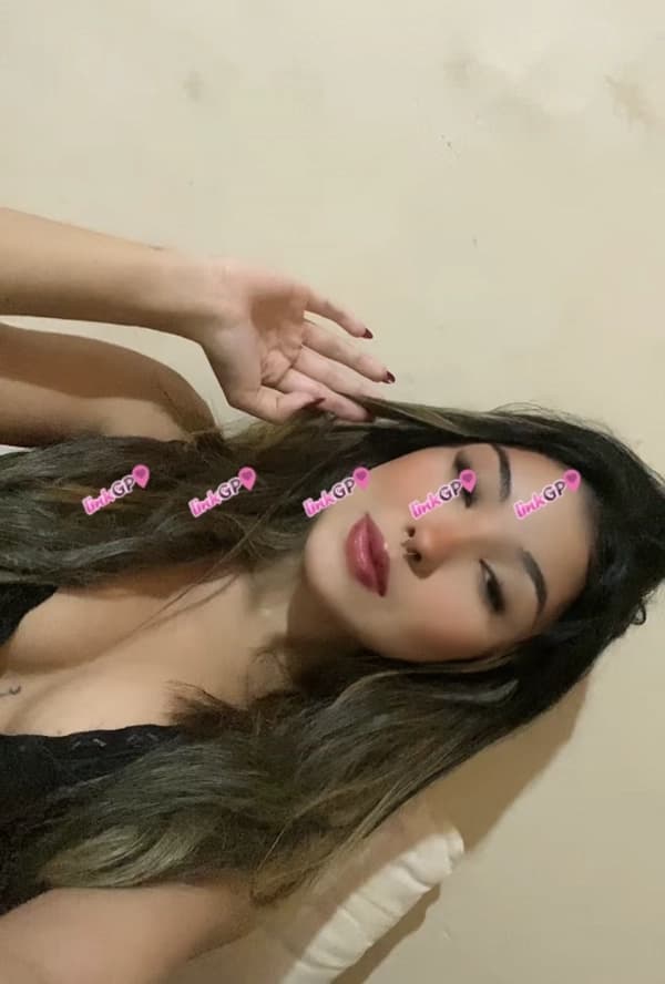 Nicoly — videochamada erótica e sexting online