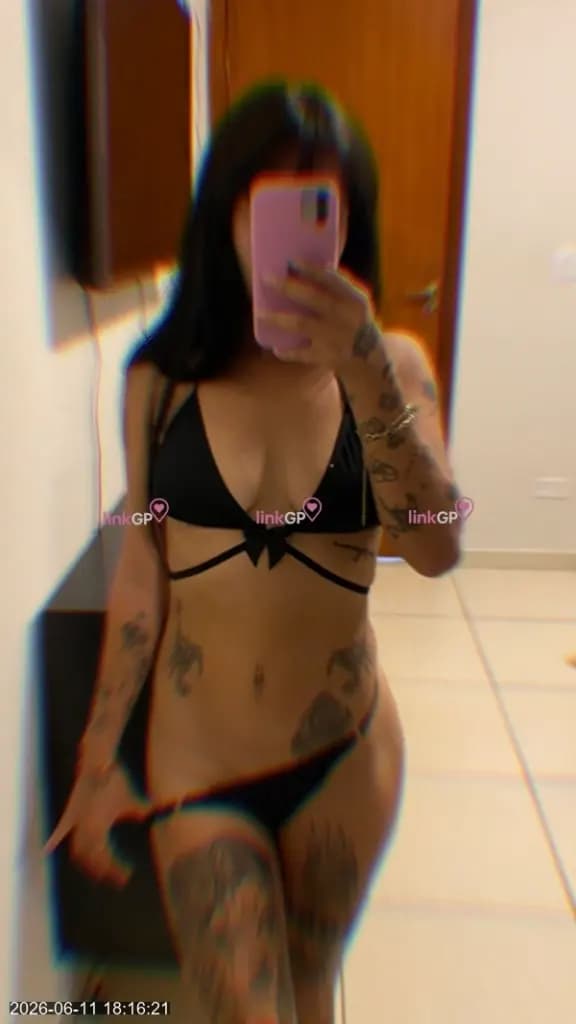 Ninfetinha Safadinha — videochamada erótica e sexting online