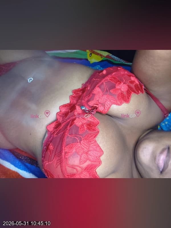 Pretinha Gostosa — videochamada erótica e sexting online