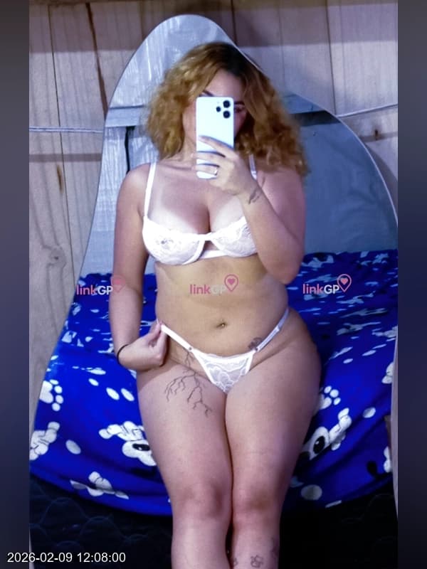 Queen Jenny — videochamada erótica e sexting online