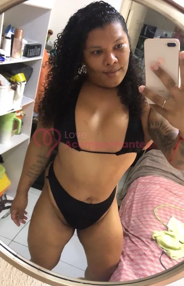 Mellzinha — videochamada erótica e sexting online