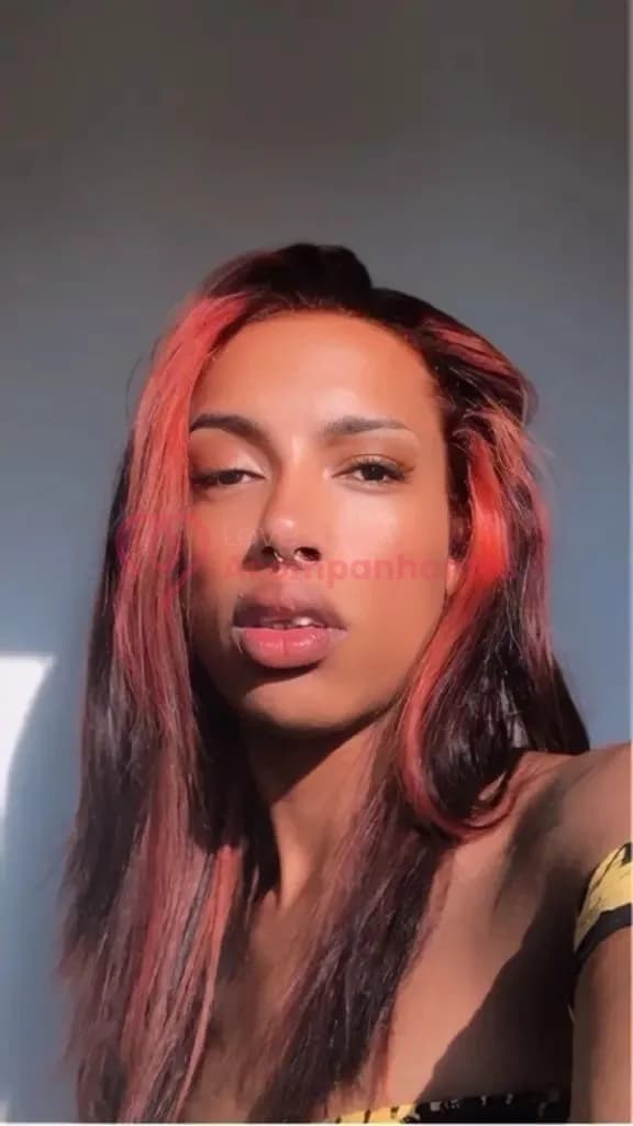 Ruiva Passiva — videochamada erótica e sexting online